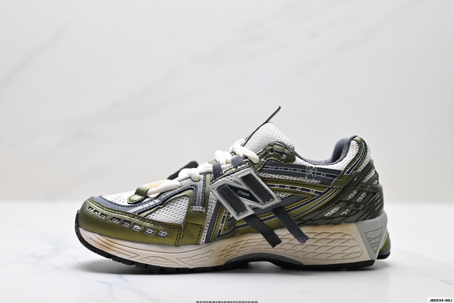 New Balance M1906 Retro Dad Sneaker – U1906ANC