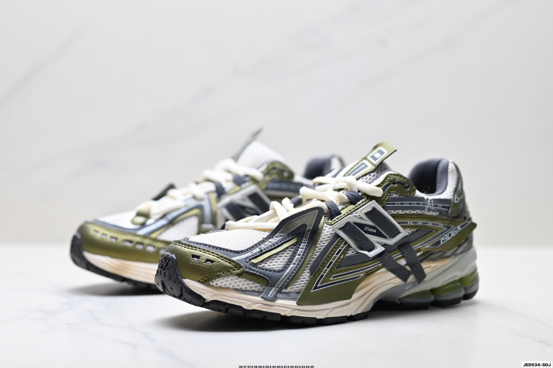 New Balance M1906 Retro Dad Sneaker – U1906ANC
