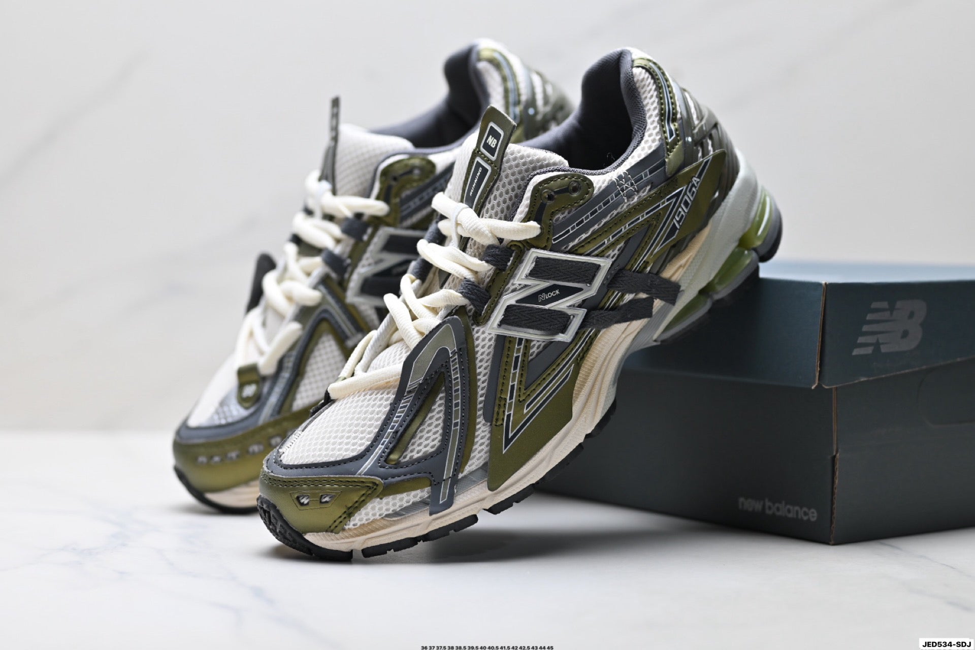 New Balance M1906 Retro Dad Sneaker – U1906ANC