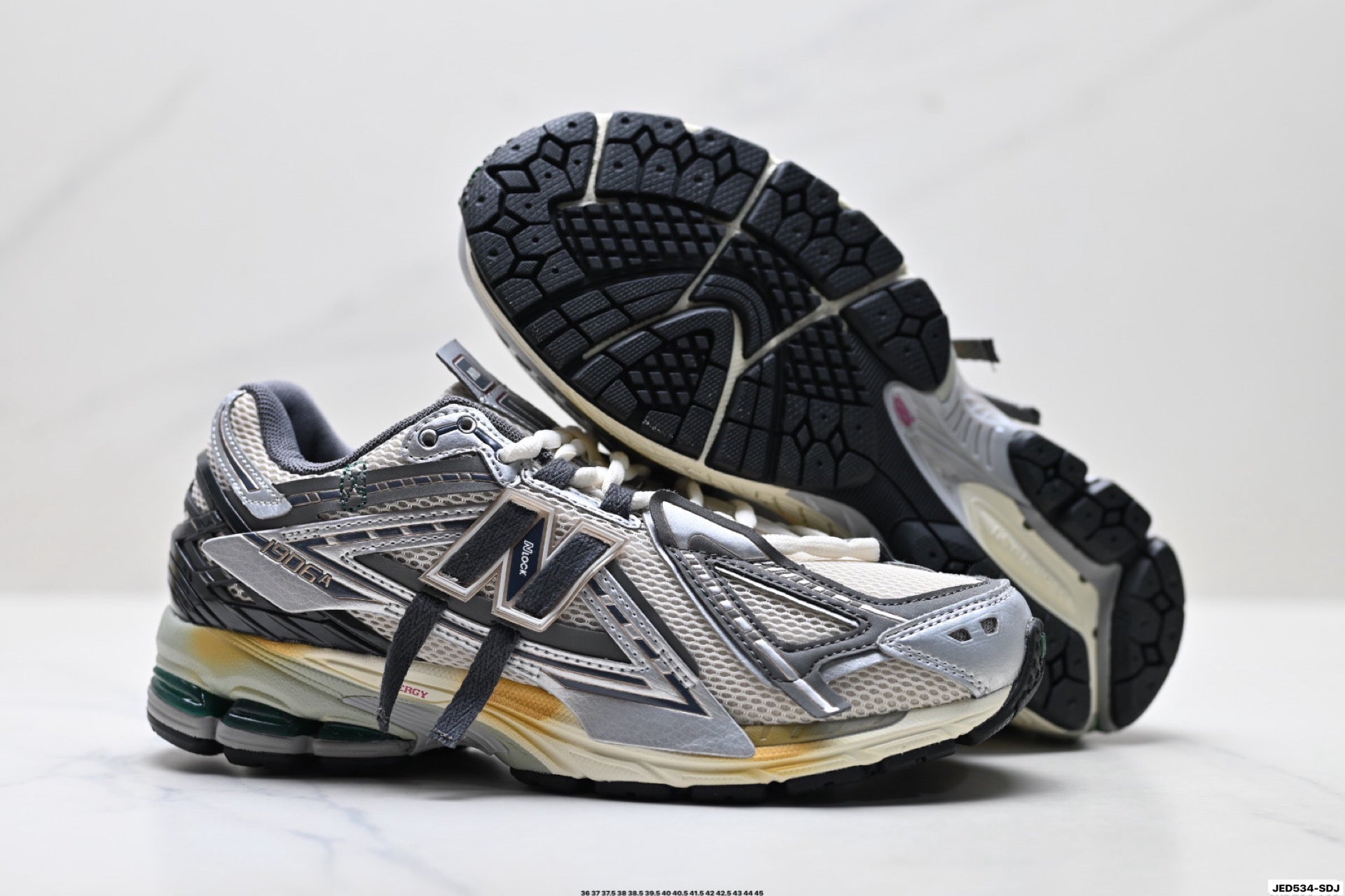 New Balance M1906 Retro Dad Sneaker – M1906AD
