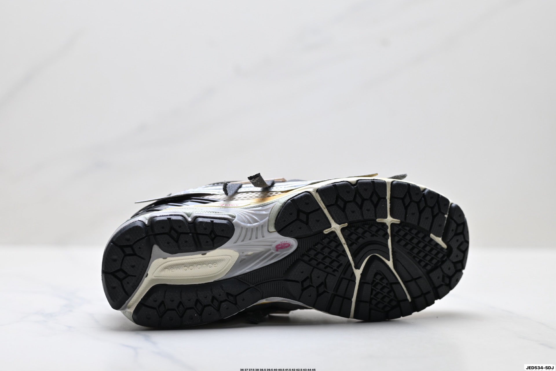 New Balance M1906 Retro Dad Sneaker – M1906AD
