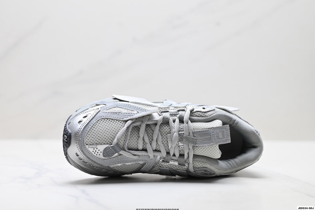 New Balance M1906 Retro Dad Sneaker – M1906AG