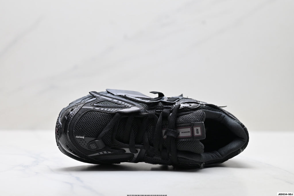 New Balance M1906 Retro Dad Sneaker – M1906AF