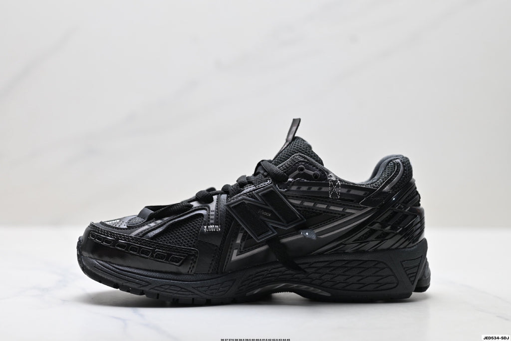 New Balance M1906 Retro Dad Sneaker – M1906AF