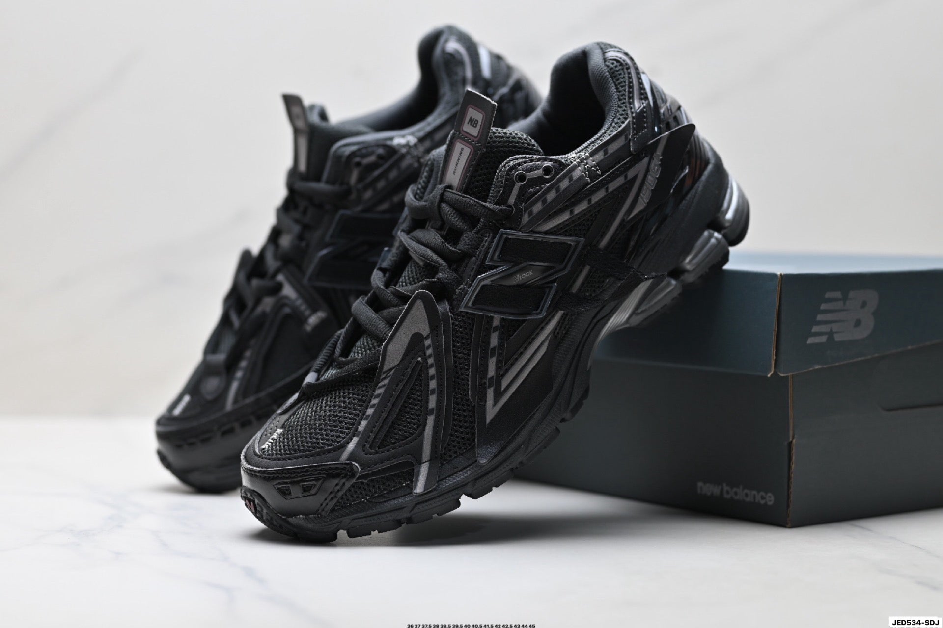 New Balance M1906 Retro Dad Sneaker – M1906AF