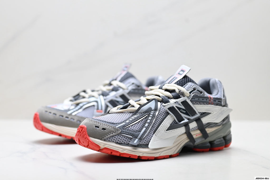 New Balance M1906 Retro Dad Sneaker – M1906AC