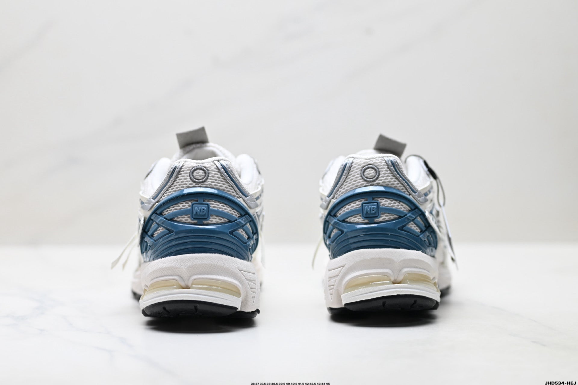 New Balance M1906 Retro Dad Sneaker – U1906AS