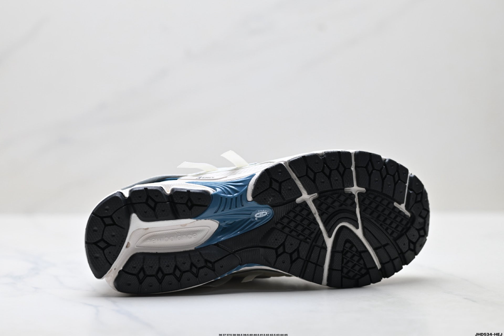 New Balance M1906 Retro Dad Sneaker – U1906AS