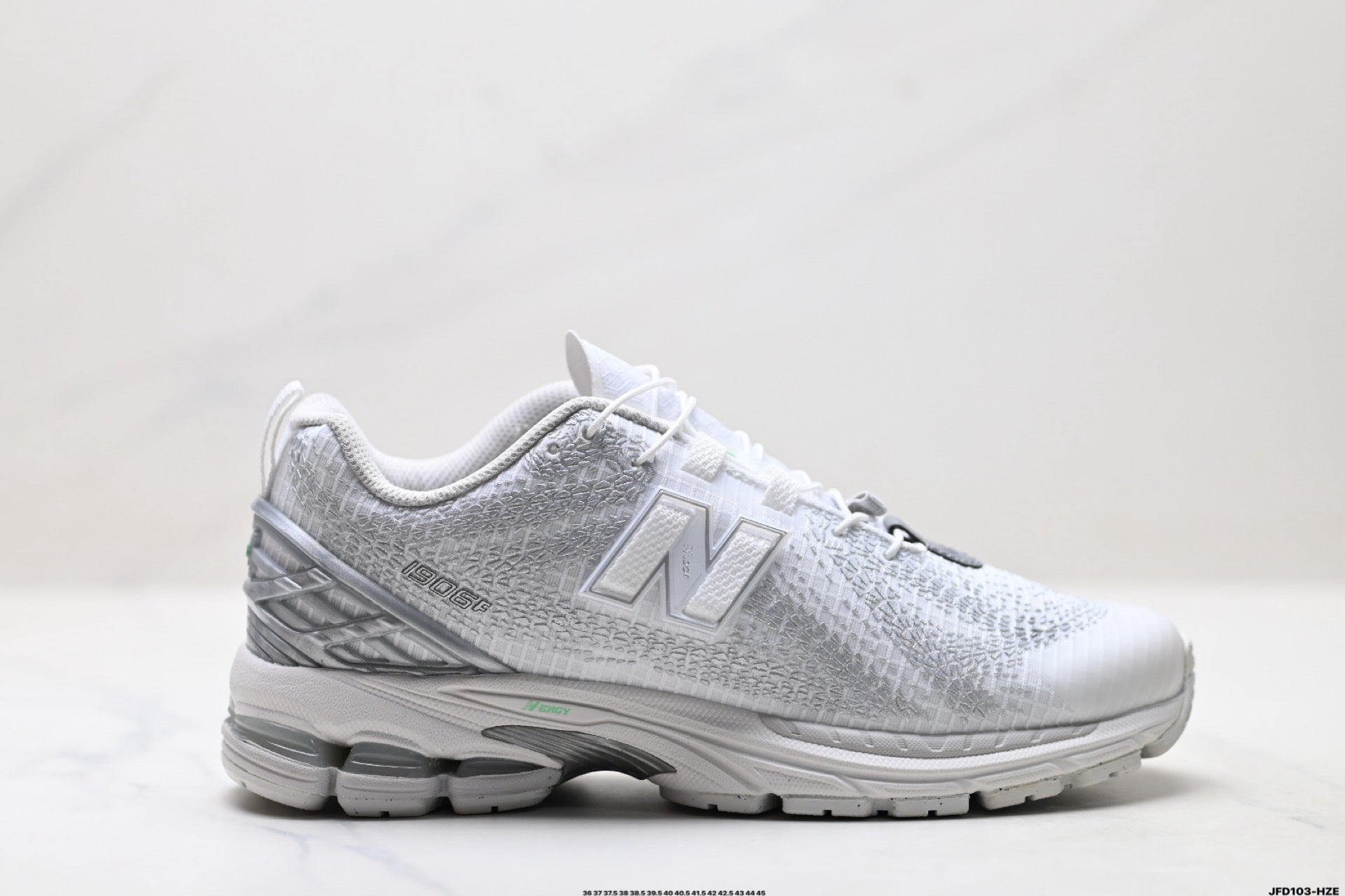 New Balance M1906 Retro Dad Sneaker – U190611X
