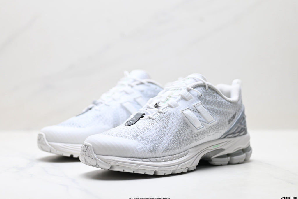 New Balance M1906 Retro Dad Sneaker – U190611X