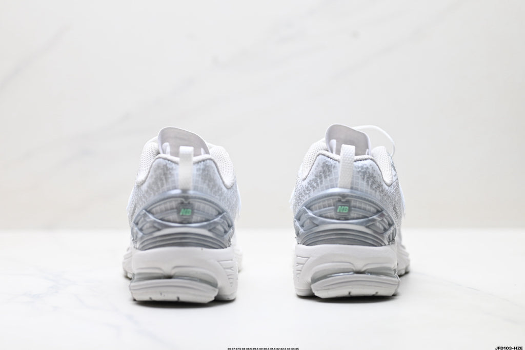 New Balance M1906 Retro Dad Sneaker – U190611X