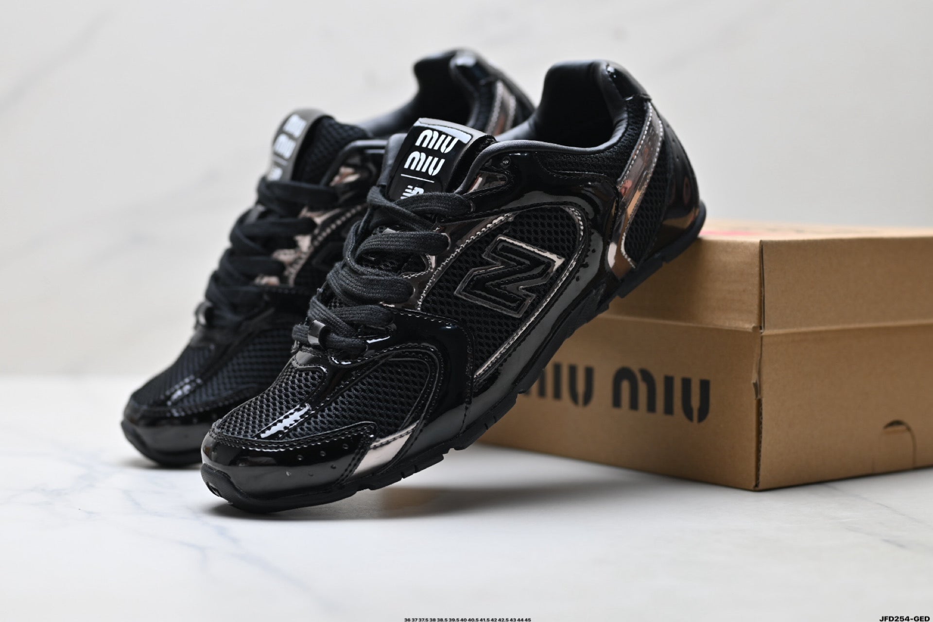 Miu Miu × New Balance 530 SL – 5E165E_3ZL7_F0A13_F_BD05