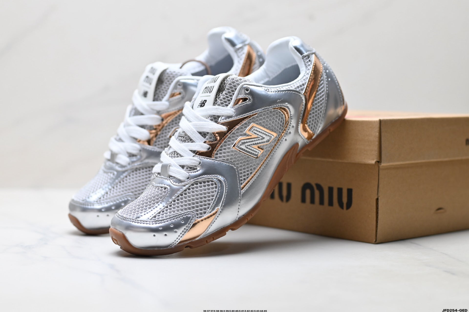 Miu Miu × New Balance 530 SL – Silver & Platinum 5E165E_3ZL7_F0A13_F_BD05