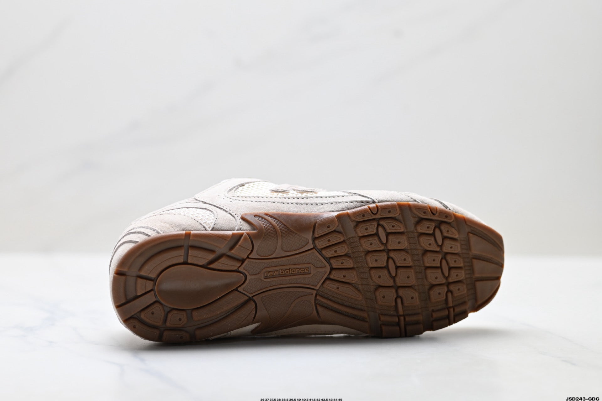 Miu Miu × New Balance 530 SL – 5E165E_3KV6_F021M_F_BD05