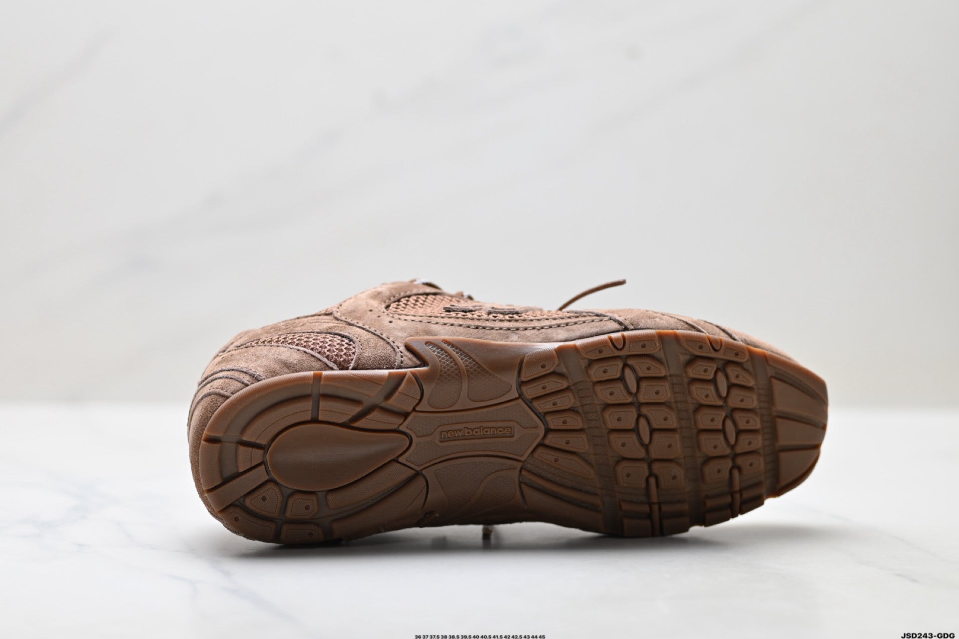Miu Miu × New Balance 530 SL – 5E165E_3KV6_F0050_F_BD05