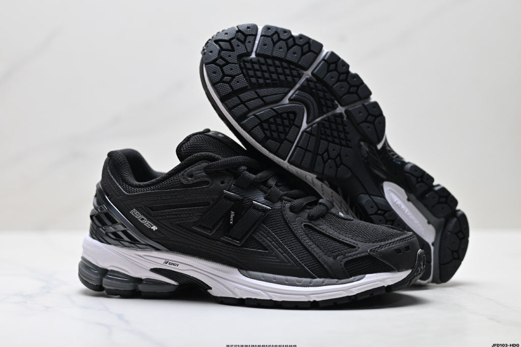 New Balance M1906 Retro Dad Sneaker – M1906RWJ