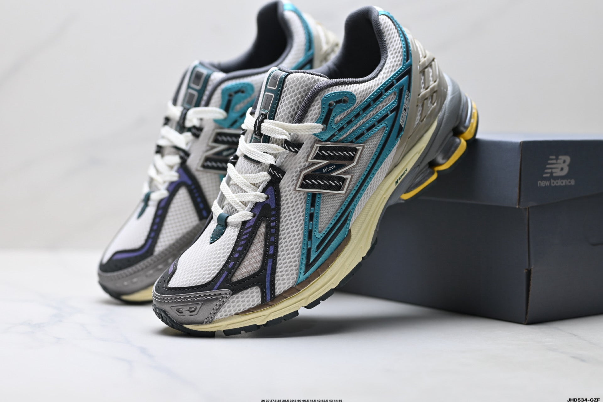 New Balance M1906 Retro Dad Sneaker – M1906RRC