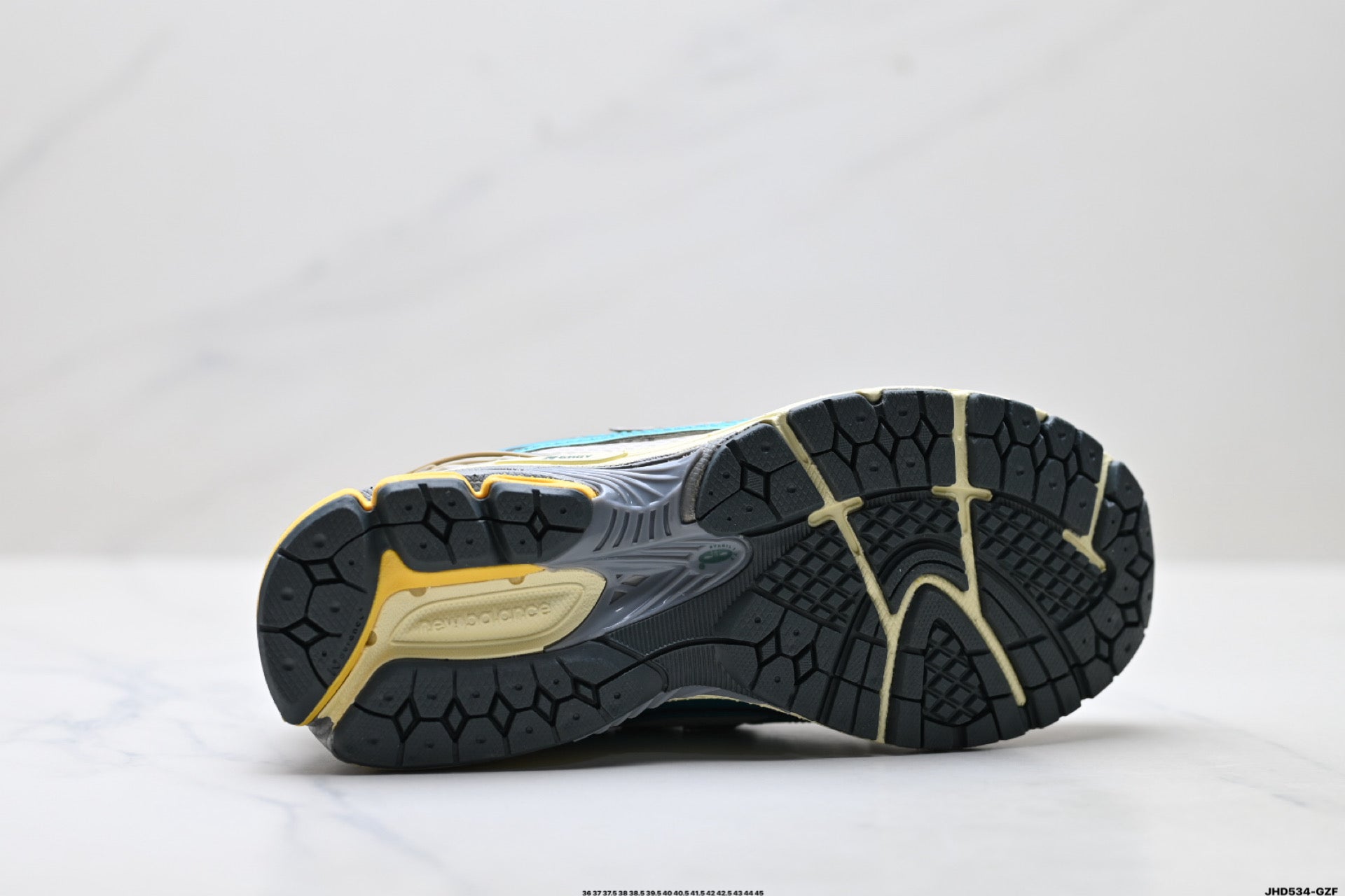 New Balance M1906 Retro Dad Sneaker – M1906RRC