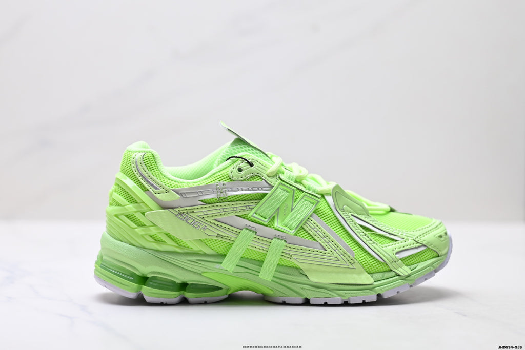New Balance M1906 Retro Dad Sneaker – U1906AF