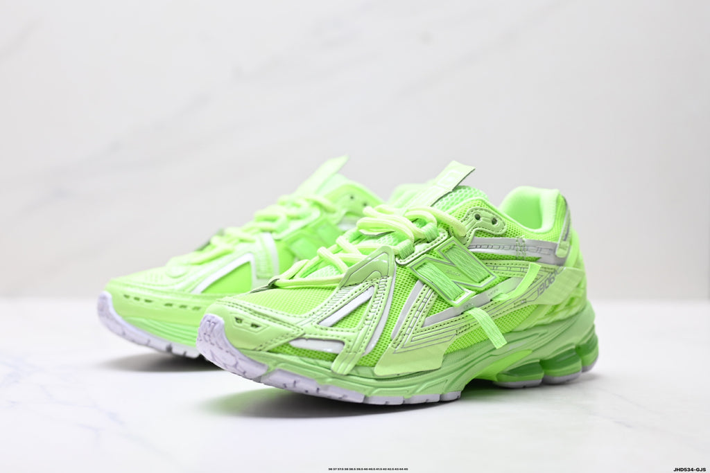 New Balance M1906 Retro Dad Sneaker – U1906AF