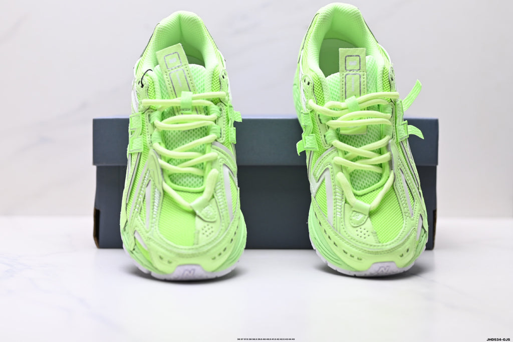 New Balance M1906 Retro Dad Sneaker – U1906AF