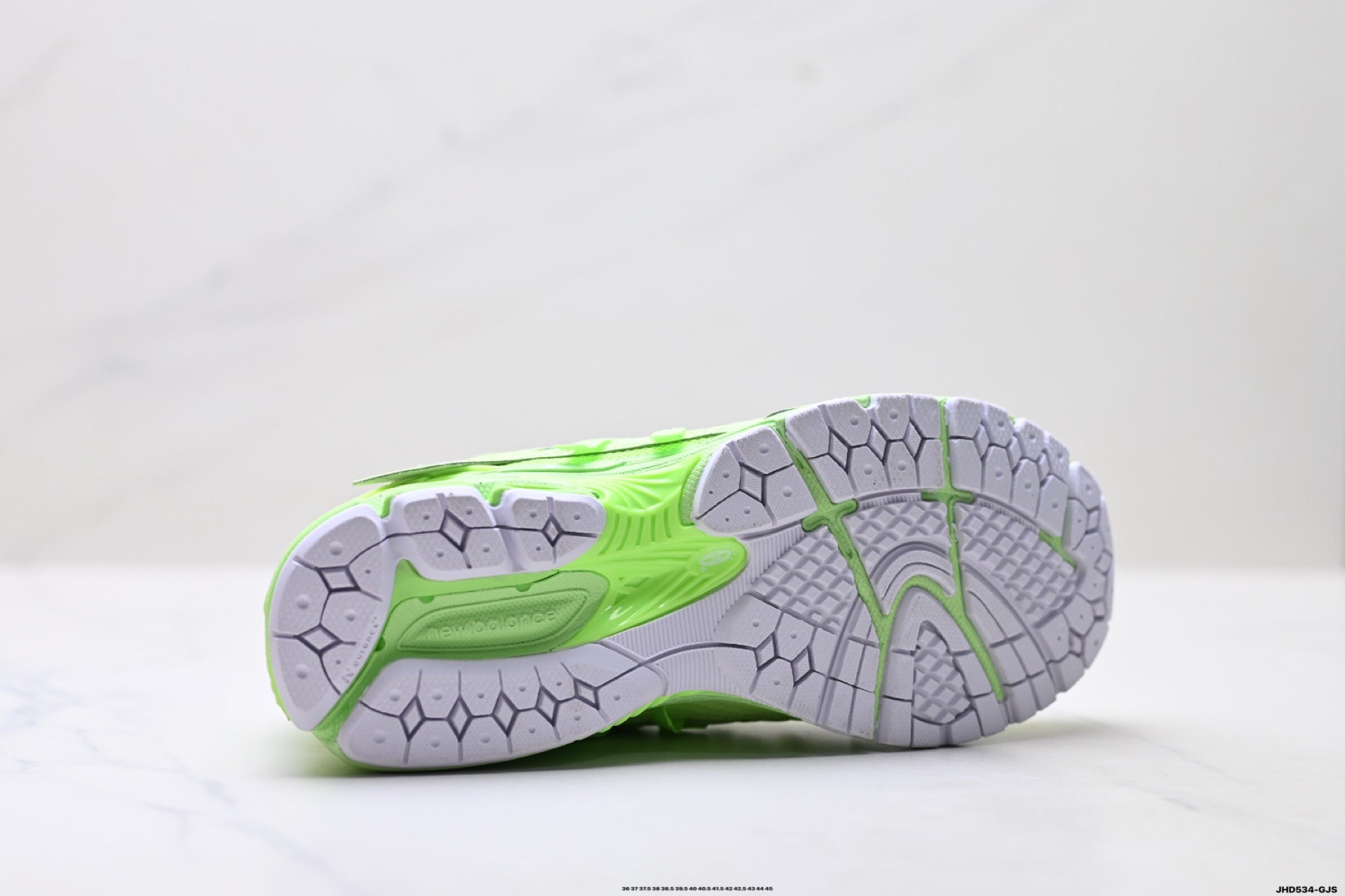 New Balance M1906 Retro Dad Sneaker – U1906AF