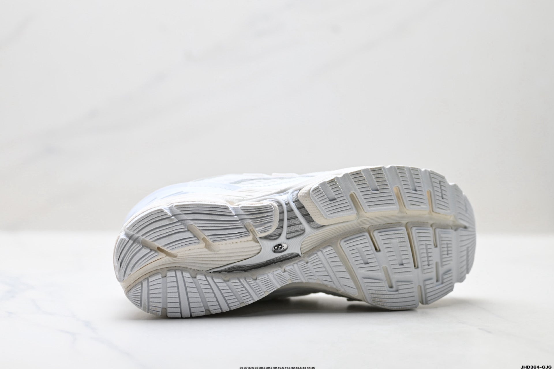New Balance U19541R3 Retro Dad Sneaker U19541R3