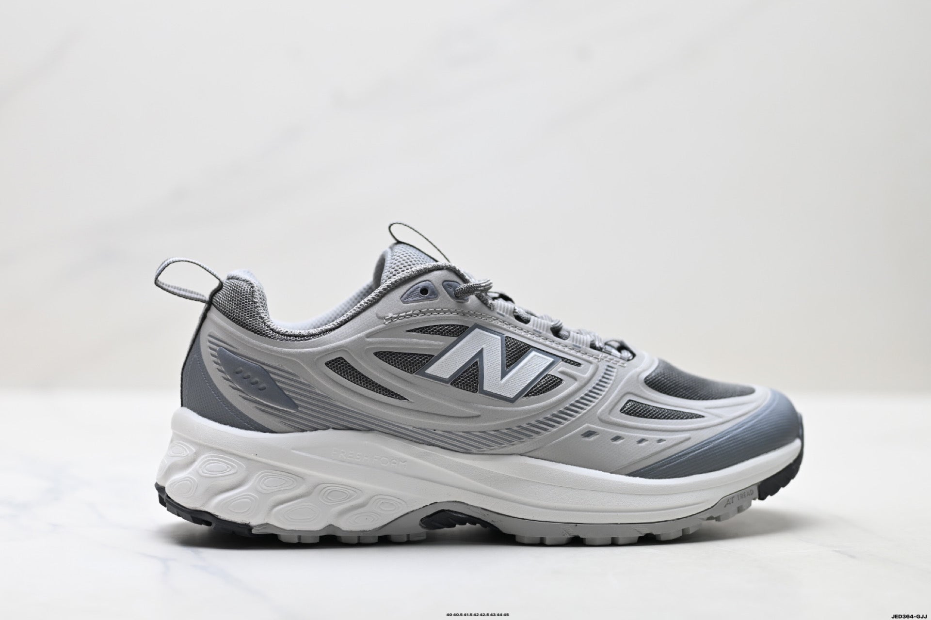 New Balance M4109G1 Low-Top Trail Running Sneaker