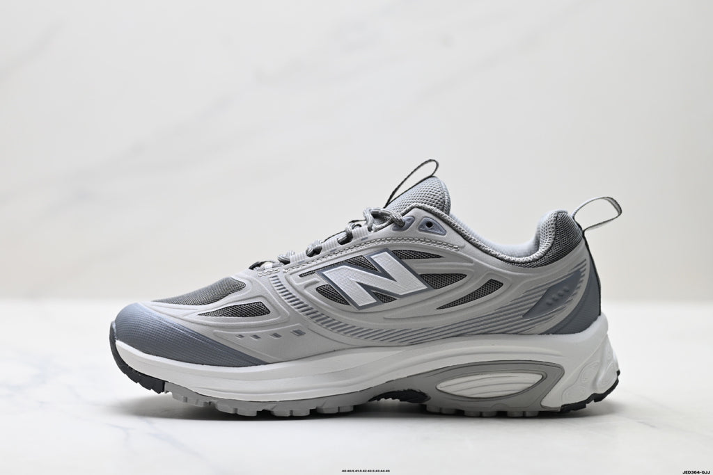 New Balance M4109G1 Low-Top Trail Running Sneaker