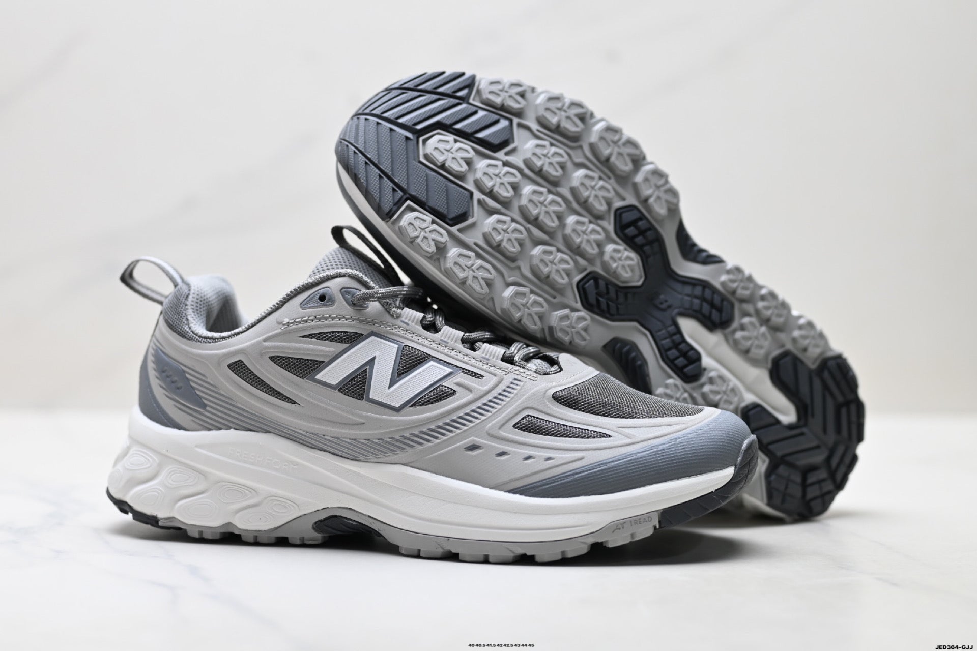 New Balance M4109G1 Low-Top Trail Running Sneaker