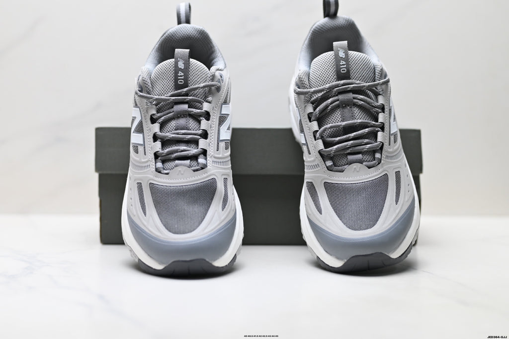 New Balance M4109G1 Low-Top Trail Running Sneaker