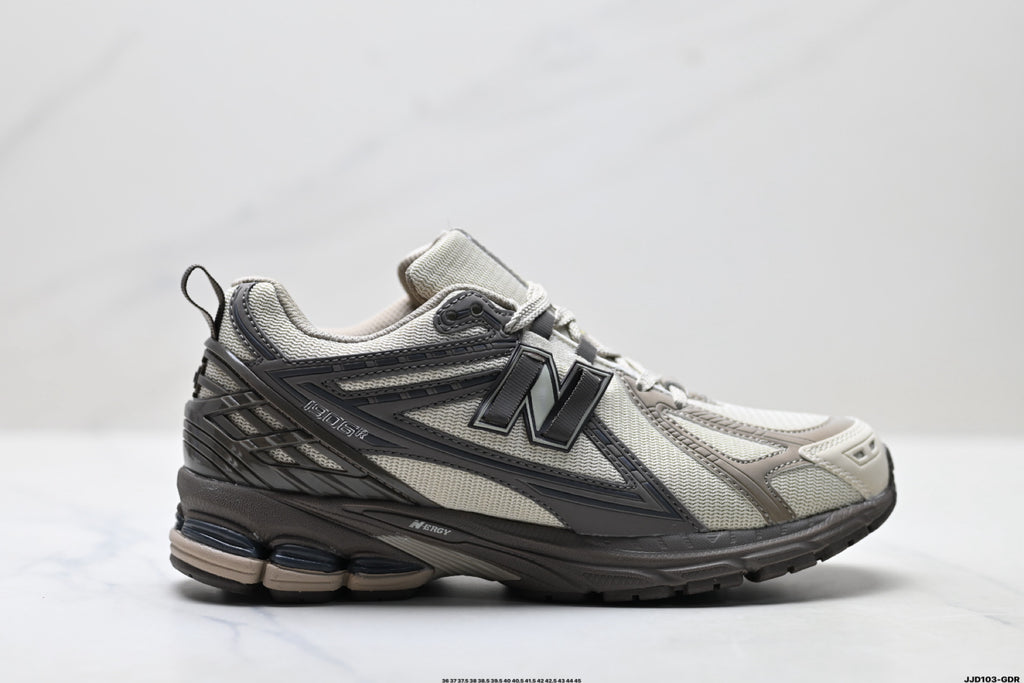 New Balance M1906RHD Retro Dad Sneaker M1906RHD