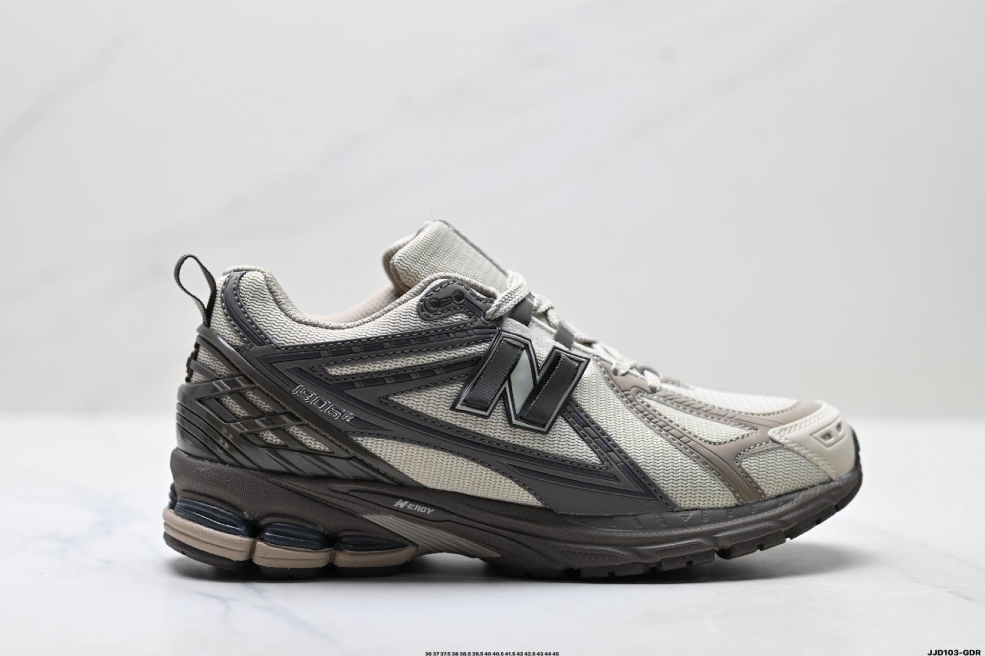 New Balance M1906RHD Retro Dad Sneaker M1906RHD