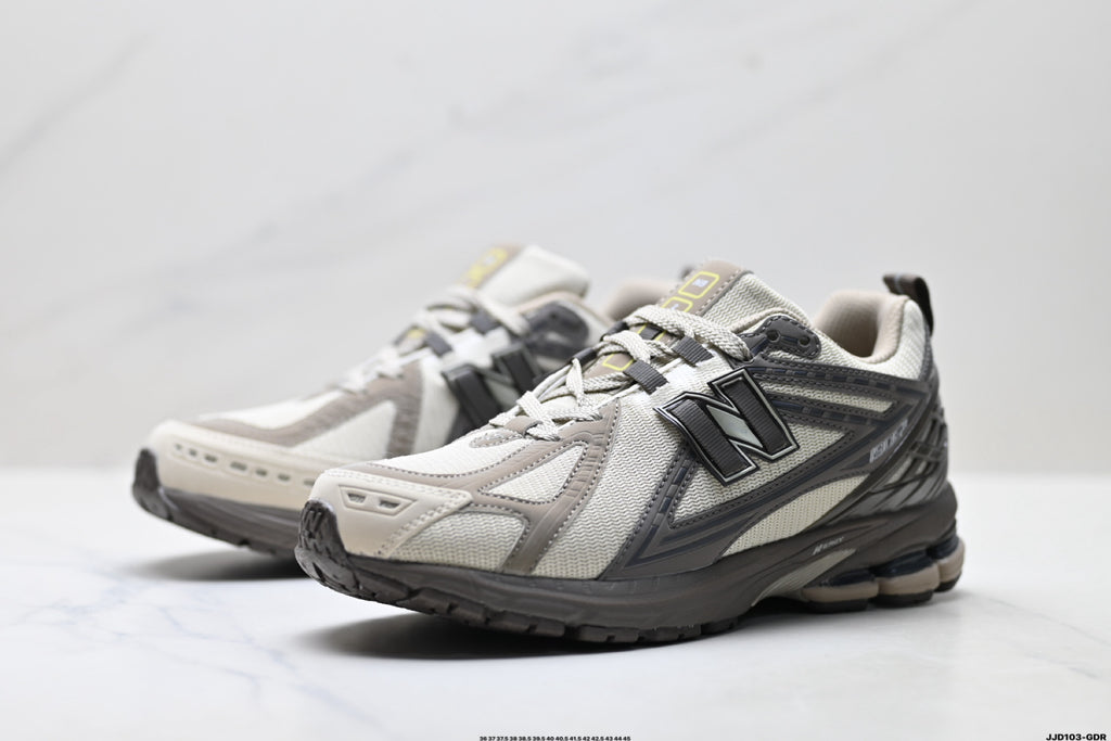 New Balance M1906RHD Retro Dad Sneaker M1906RHD