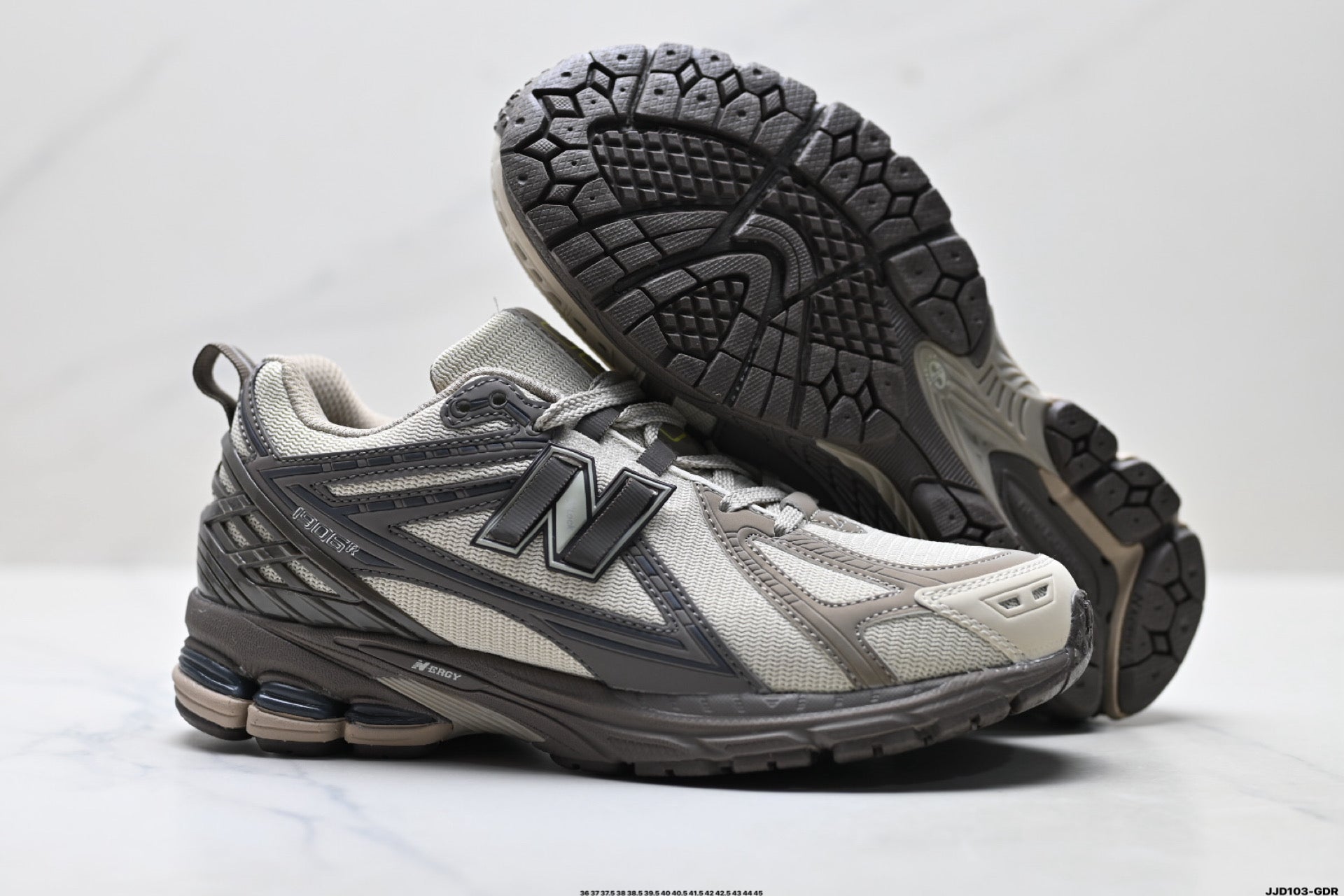 New Balance M1906RHD Retro Dad Sneaker M1906RHD