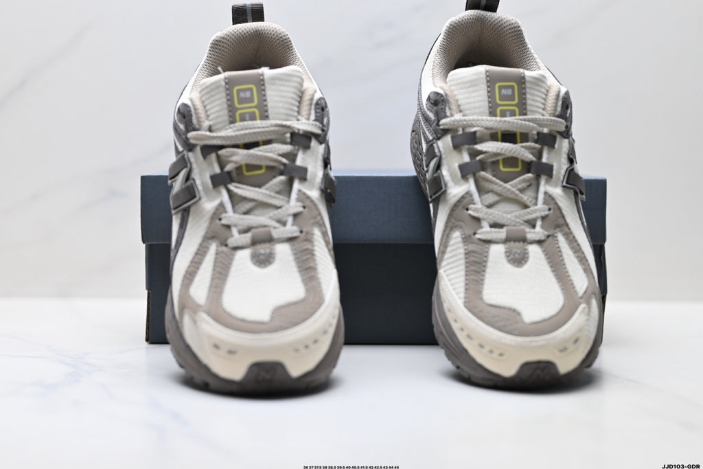 New Balance M1906RHD Retro Dad Sneaker M1906RHD