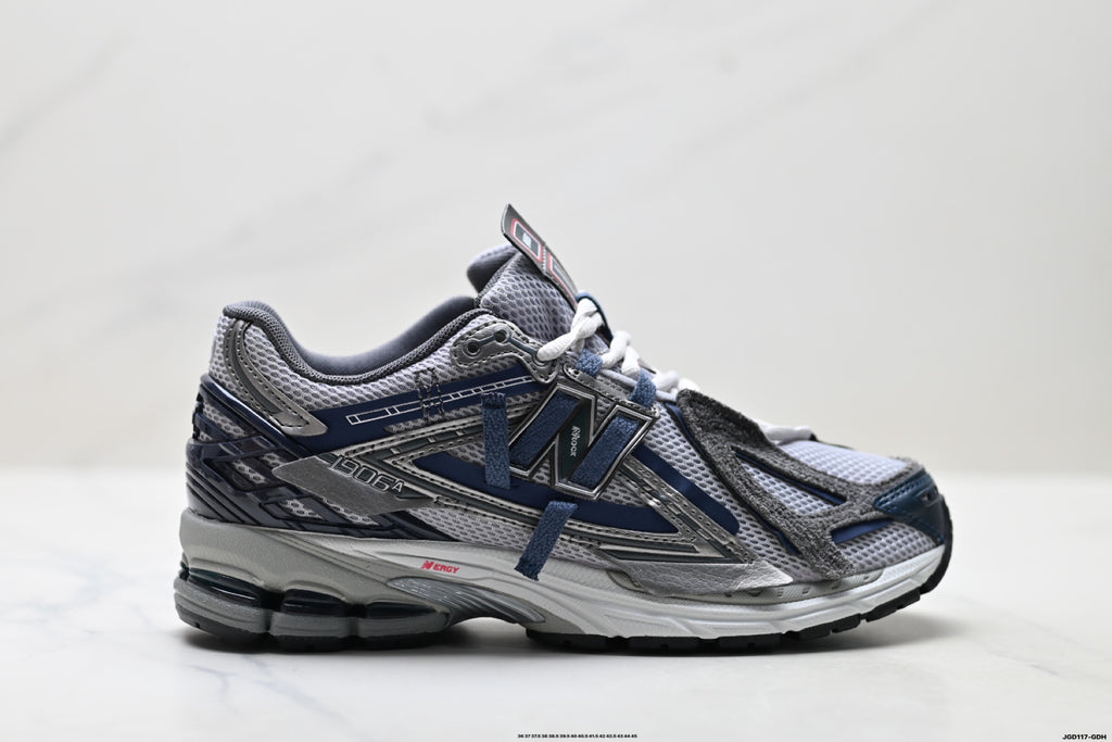 New Balance U19064F6 Retro Dad Sneaker U19064F6