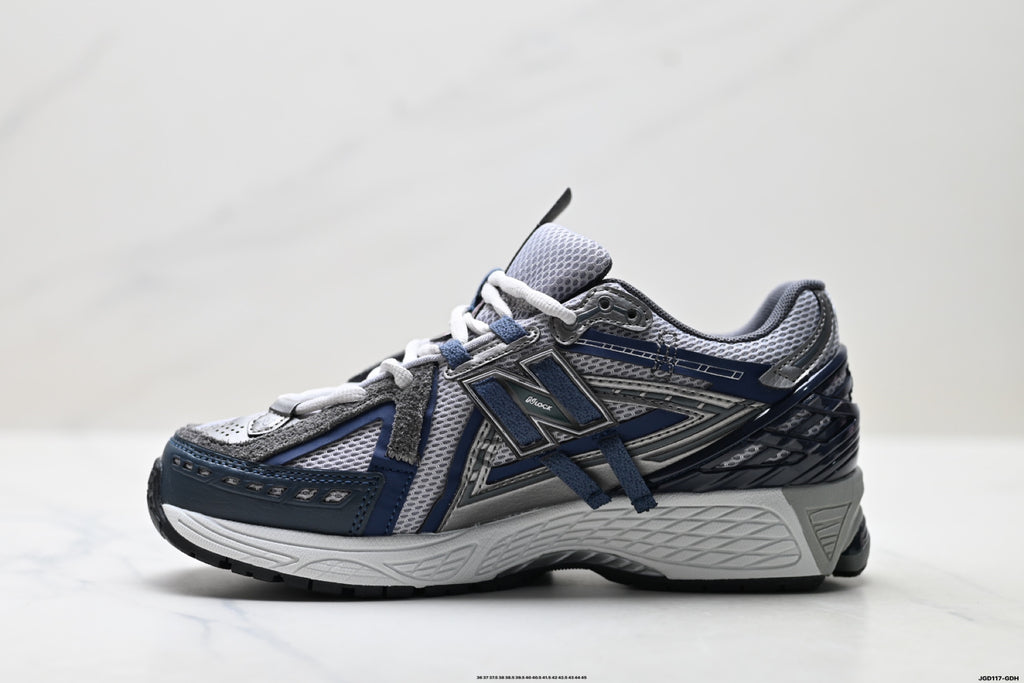 New Balance U19064F6 Retro Dad Sneaker U19064F6