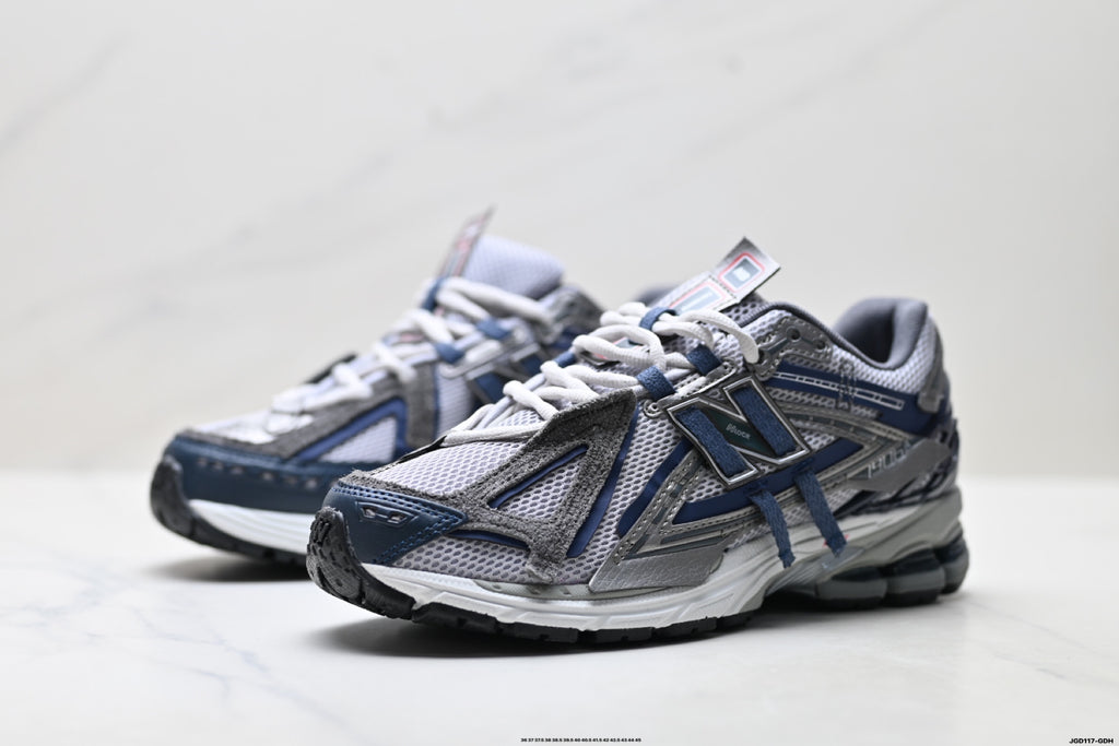 New Balance U19064F6 Retro Dad Sneaker U19064F6