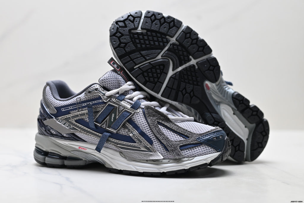 New Balance U19064F6 Retro Dad Sneaker U19064F6