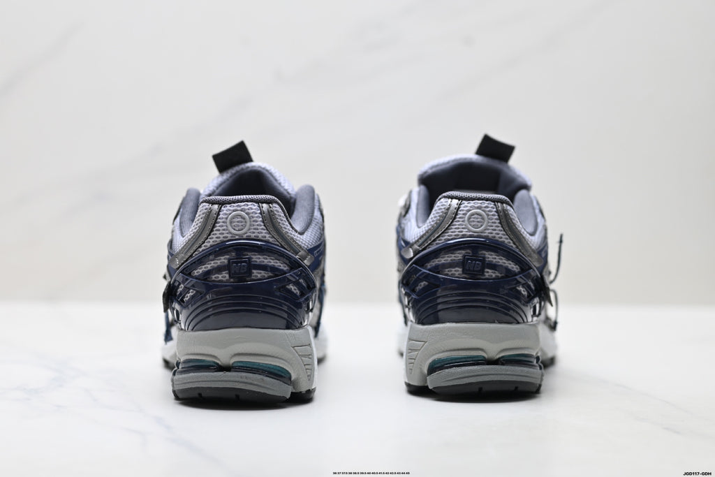 New Balance U19064F6 Retro Dad Sneaker U19064F6