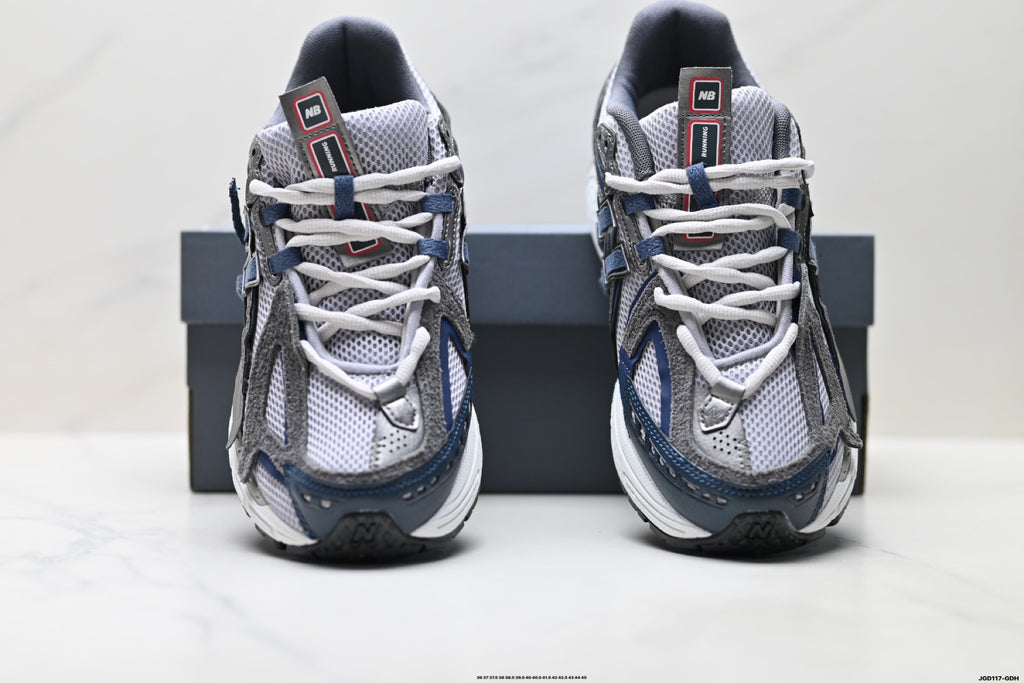 New Balance U19064F6 Retro Dad Sneaker U19064F6
