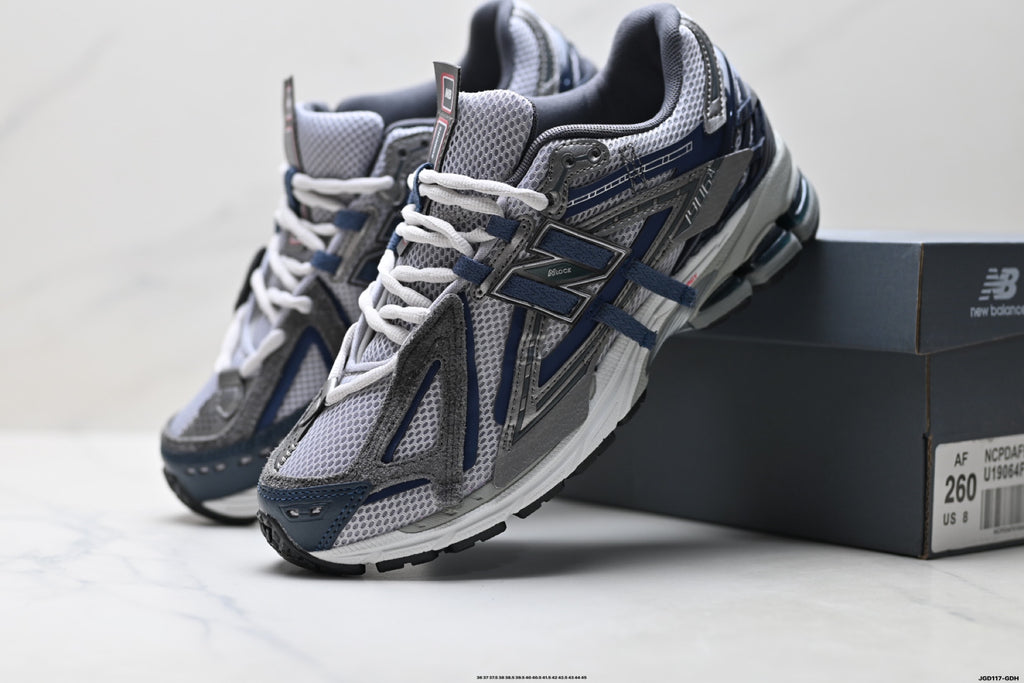 New Balance U19064F6 Retro Dad Sneaker U19064F6