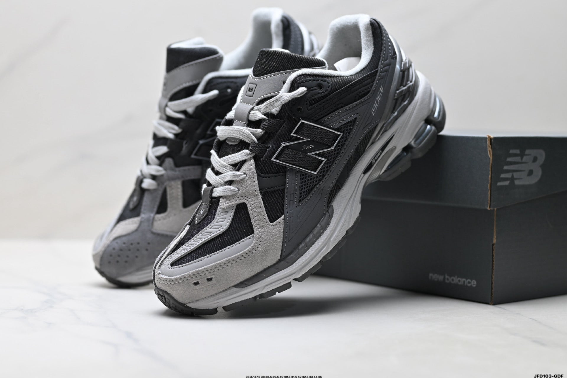 New Balance U19064JO Retro Dad Sneaker U19064JO