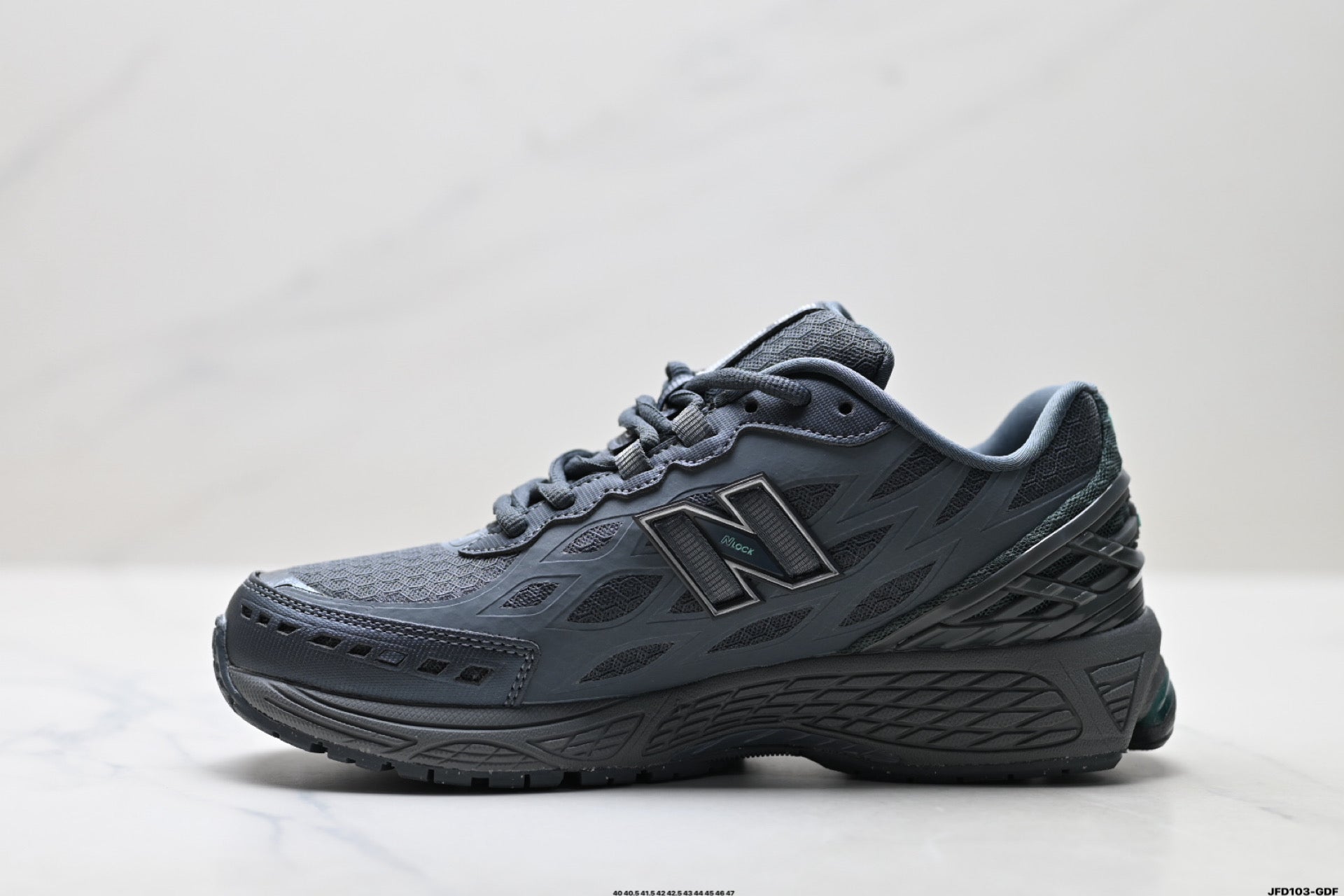 New Balance U19067TK Retro Dad Sneaker U19067TK