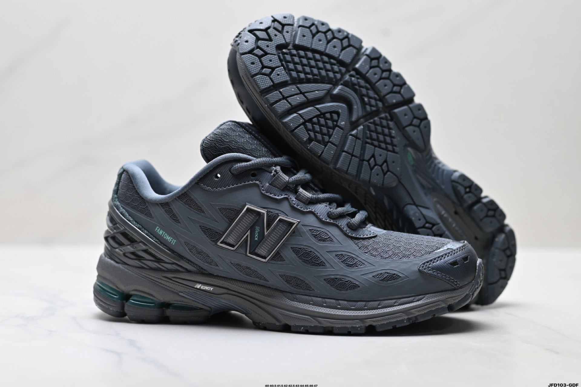 New Balance U19067TK Retro Dad Sneaker U19067TK