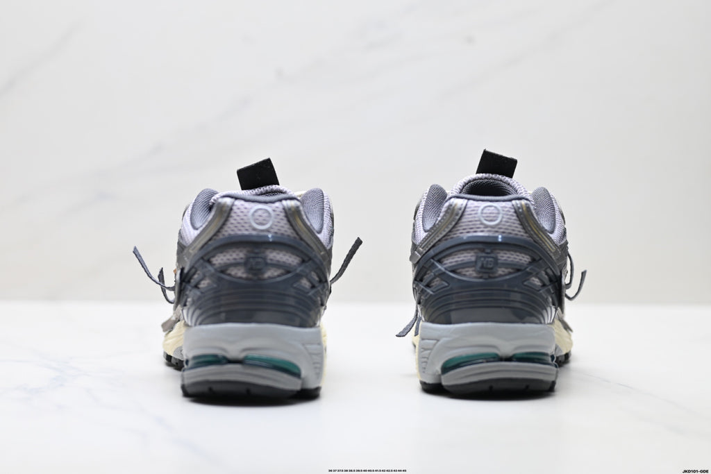 New Balance U19066U8 Retro Dad Sneaker U19066U8