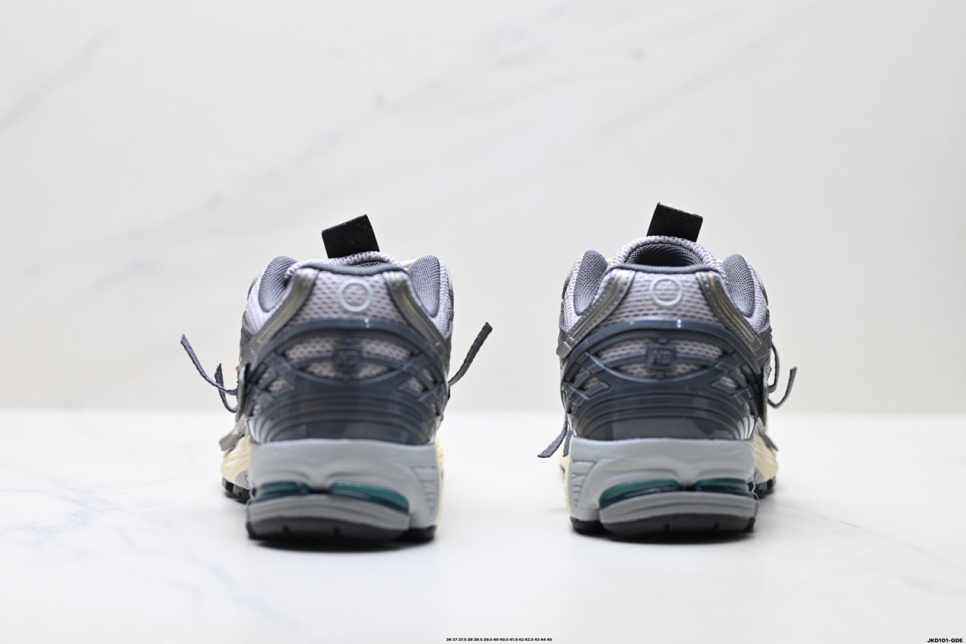New Balance U19066U8 Retro Dad Sneaker U19066U8
