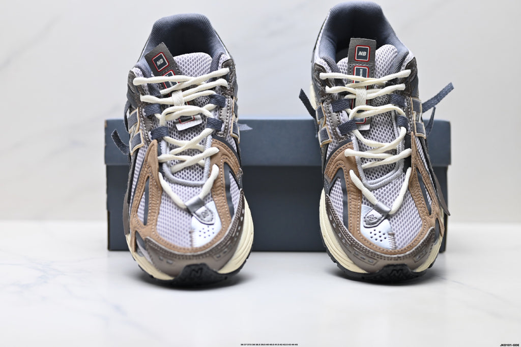 New Balance U19066U8 Retro Dad Sneaker U19066U8