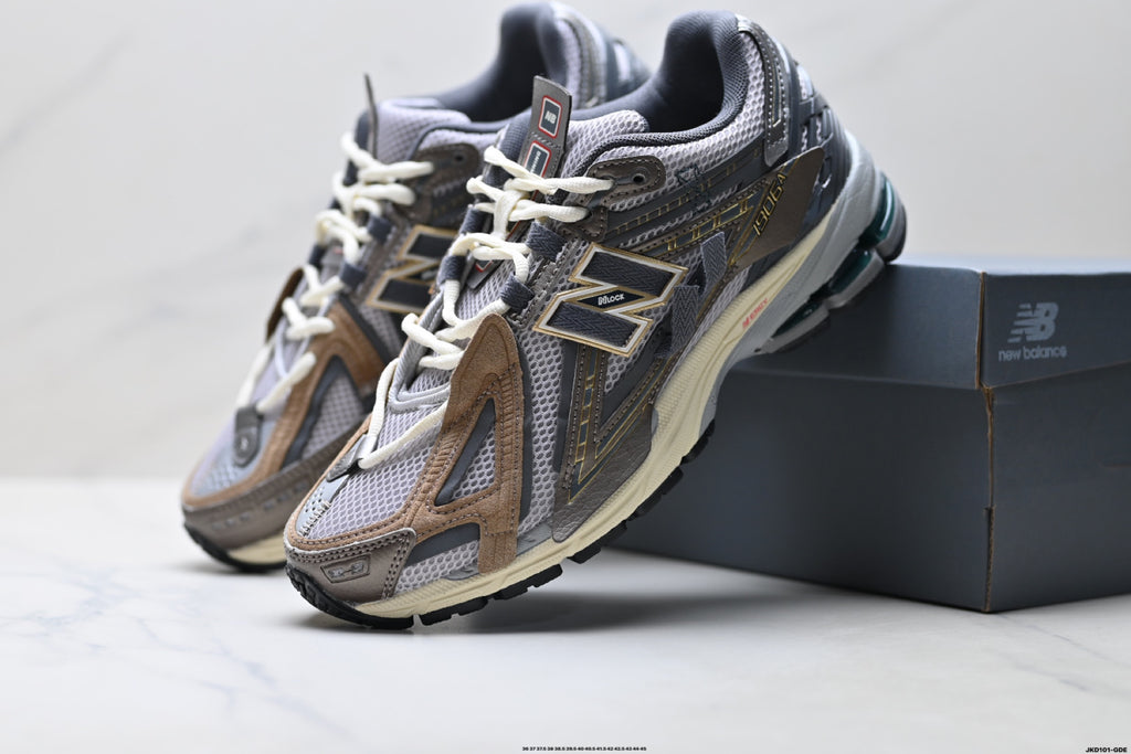 New Balance U19066U8 Retro Dad Sneaker U19066U8